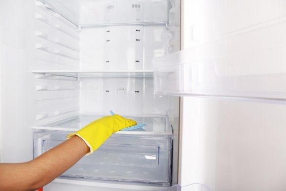 deep cleaning the fridge