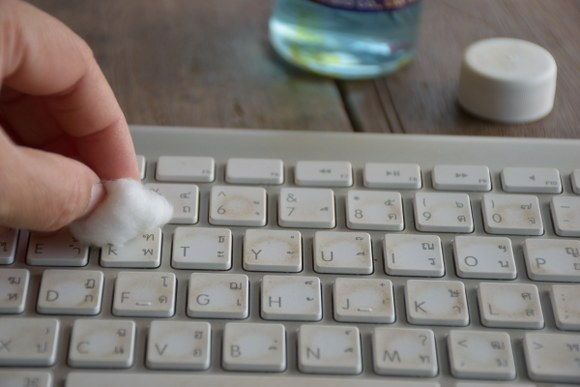 keyboard cleaning
